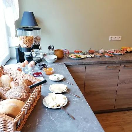 Πανσιόν Lukask 3*